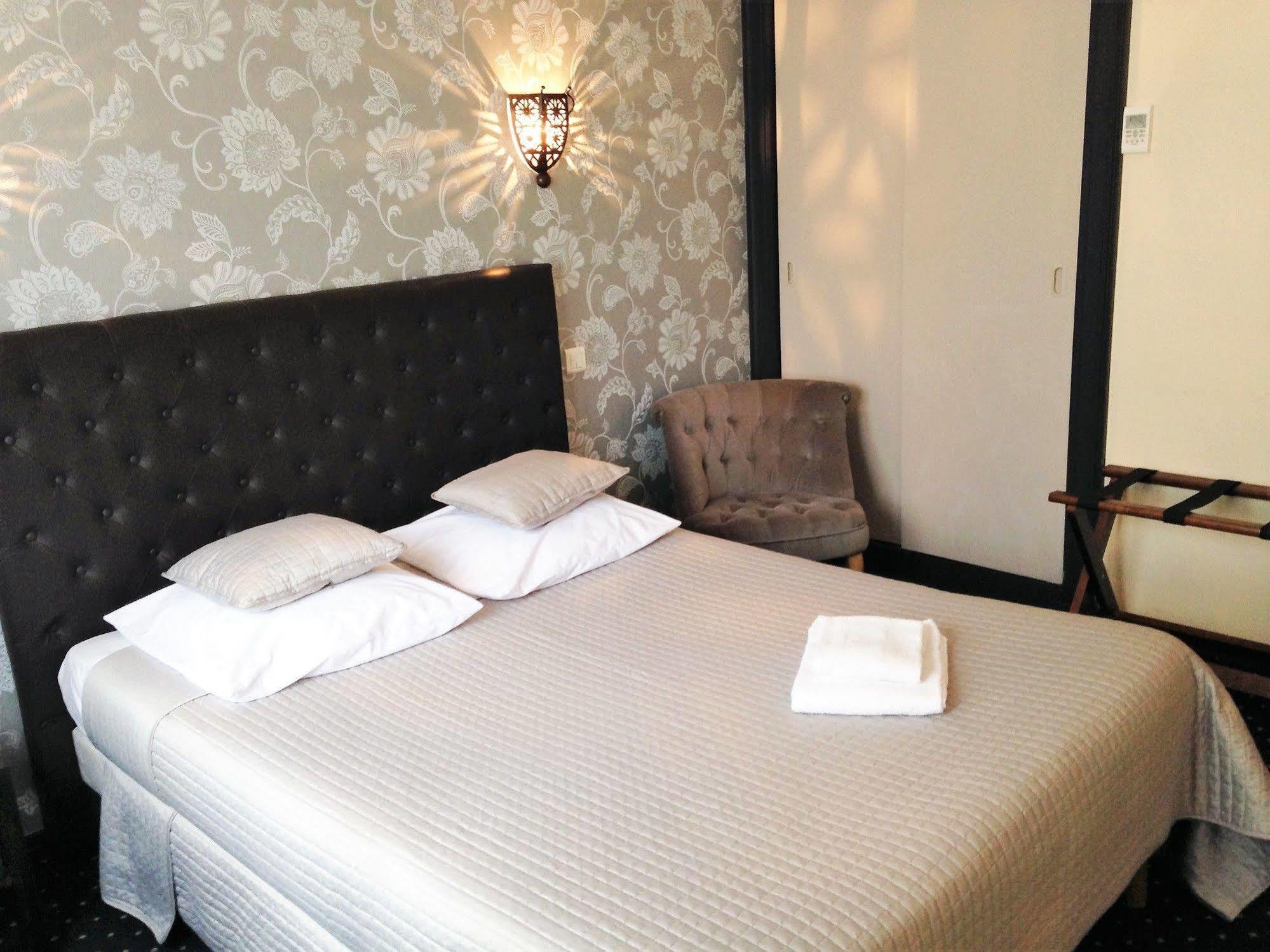 Hotel De France 베르주라크 외부 사진
